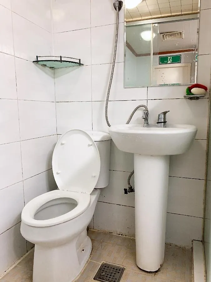 Living Castle Hongdae Hostel Seoul